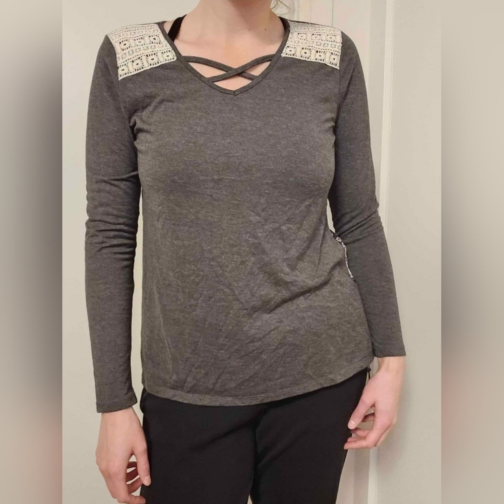 Warehouse One Grey Women's lace long sleeve shirt